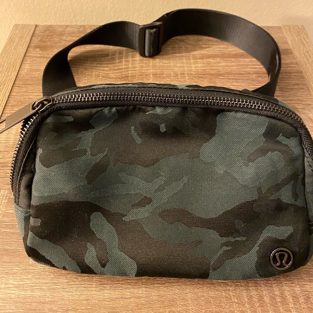 Lululemon Camo Belt Bag
